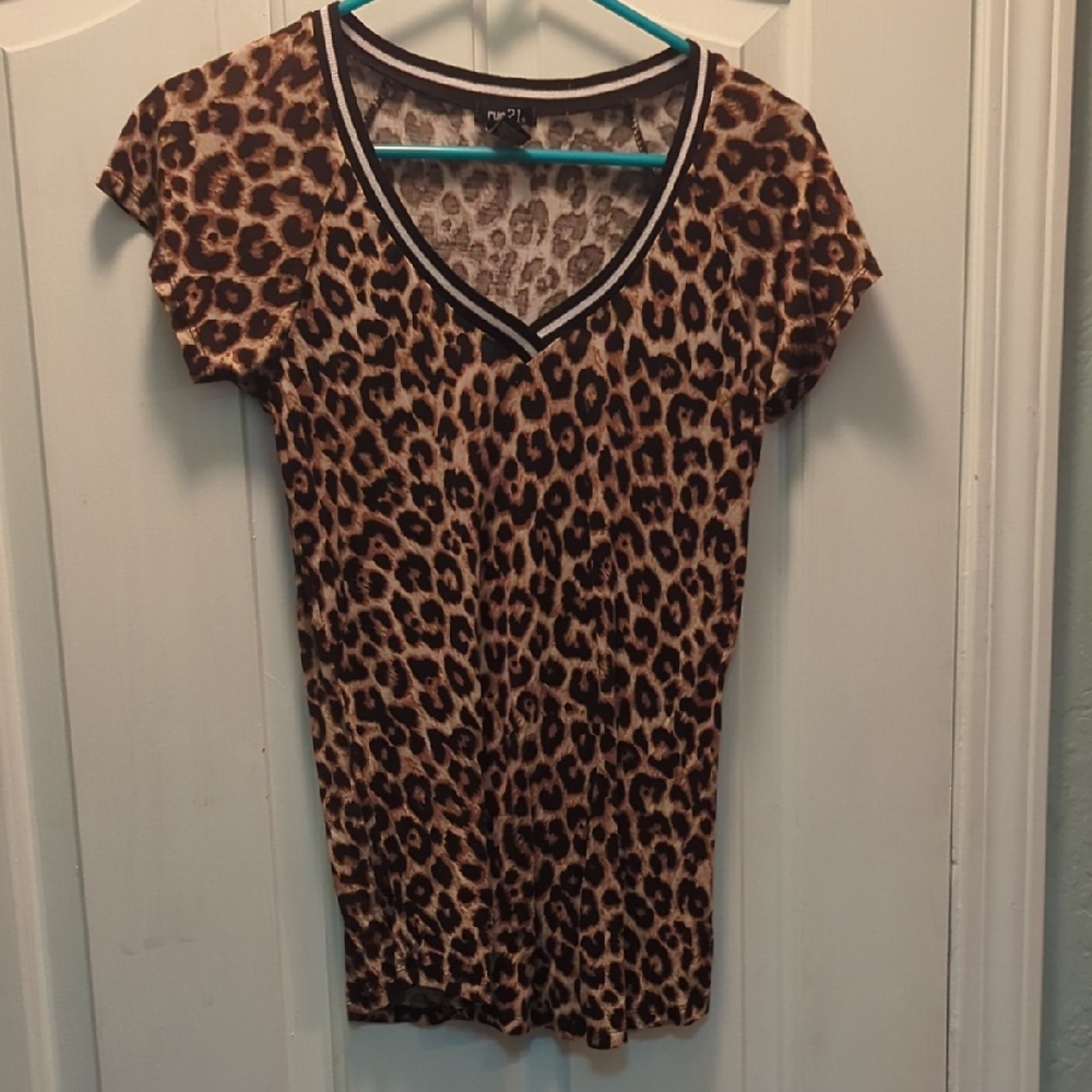 Rue21 Animal Print V-Neck Tee